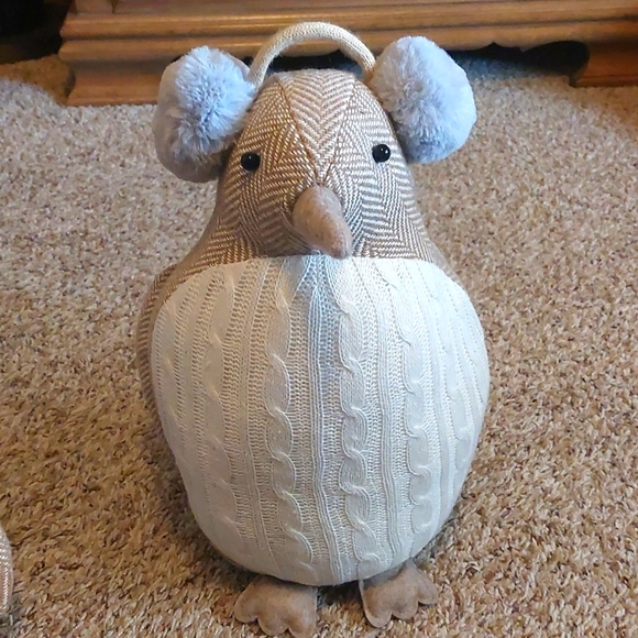 Large Momma Penguin 🐧- NWT - Picture 2 of 7